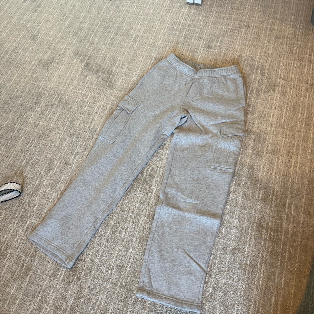 Aritzia cargo sweatpants grey